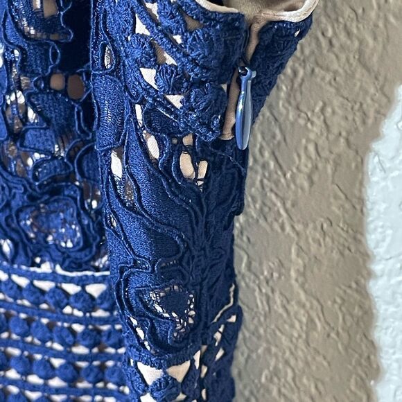 Bardot Navy Backless Lace Dress - Picture 4 of 8